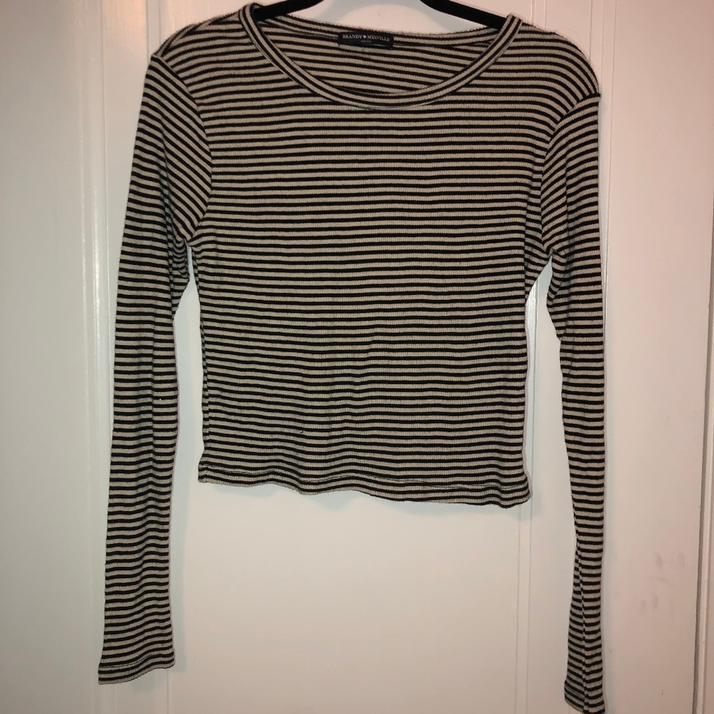 Brandy Melville shirt